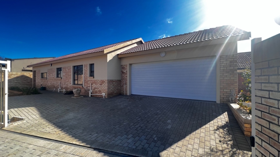 To Let 3 Bedroom Property for Rent in Bayswater Free State